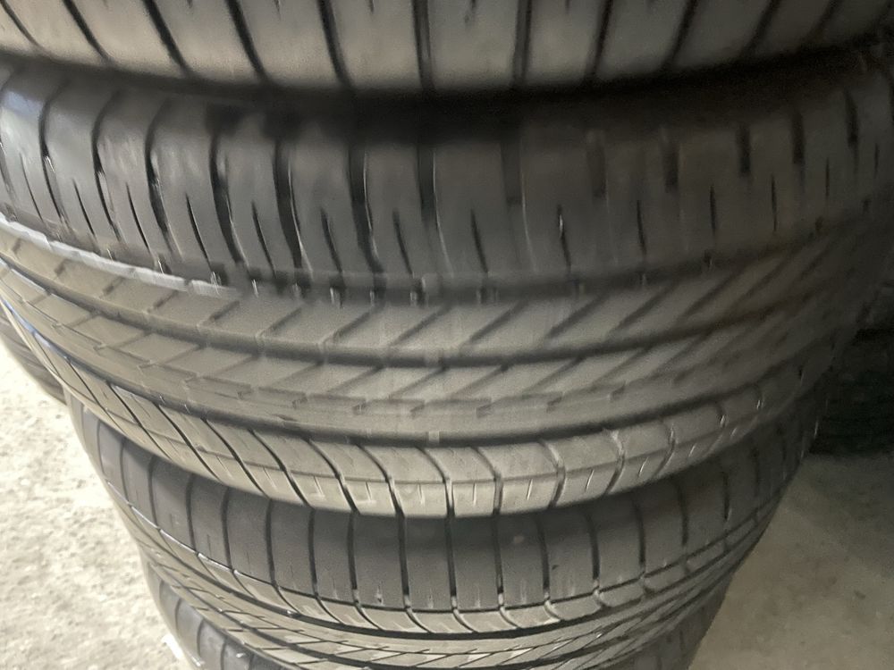 Продам шины 245/50 R19