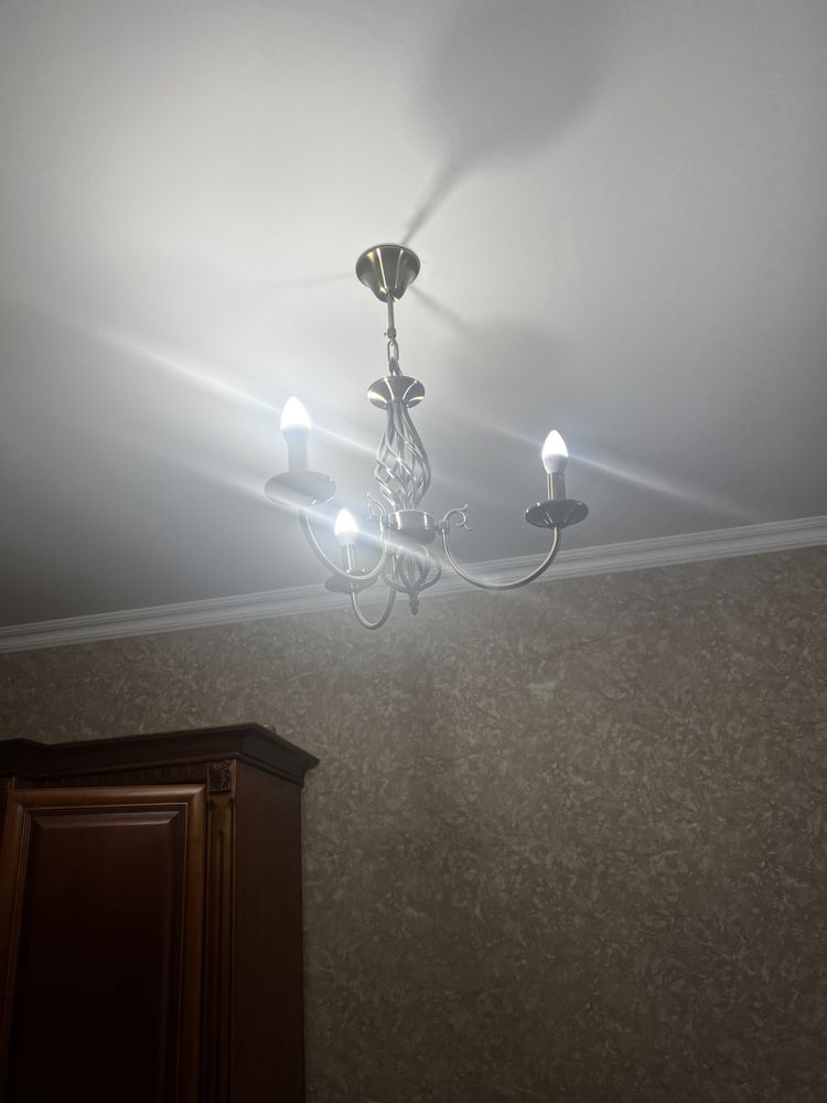 Люстара 3х рожковая