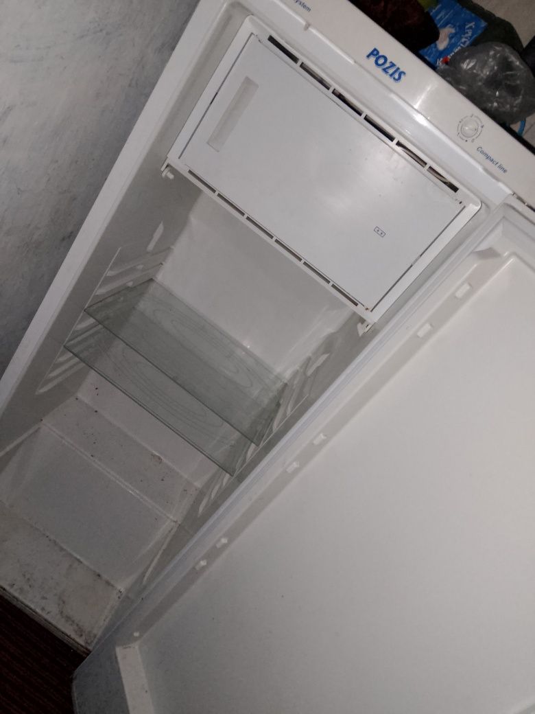 Продам холодильник рабочий писать не звонить срочно срочно срочно  ...