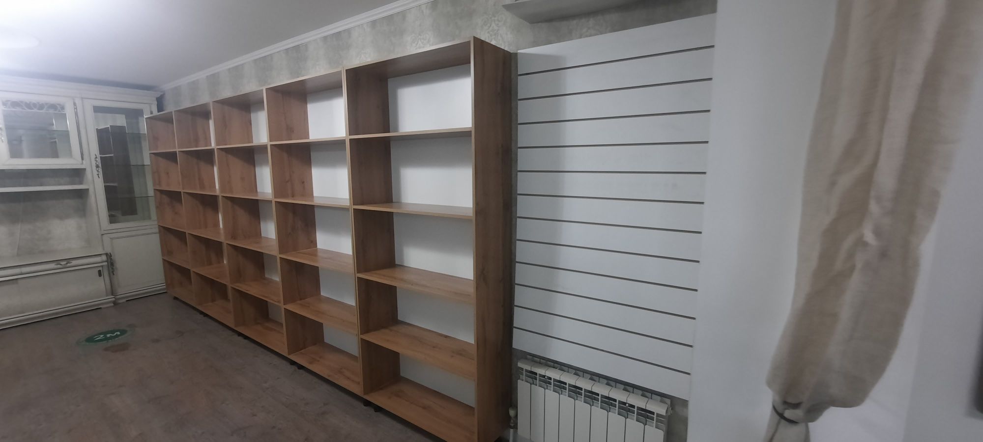 Стеллажи, витрины, тумбы, полки, эканом панель, ресепшен, аптеки, офис