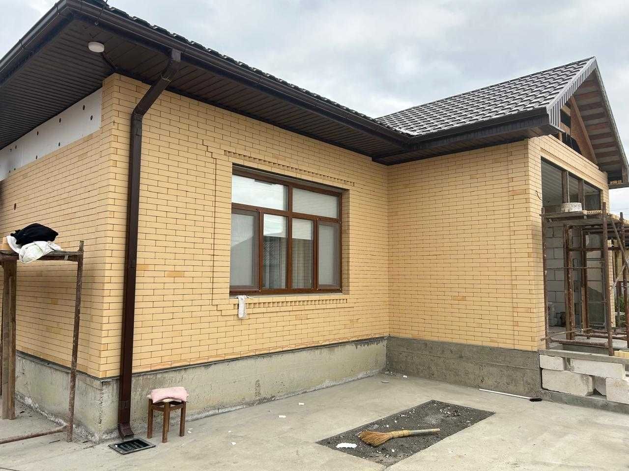 Кирпич облицовочный "Сливки" и "Солома" в Алматы производство Россия
