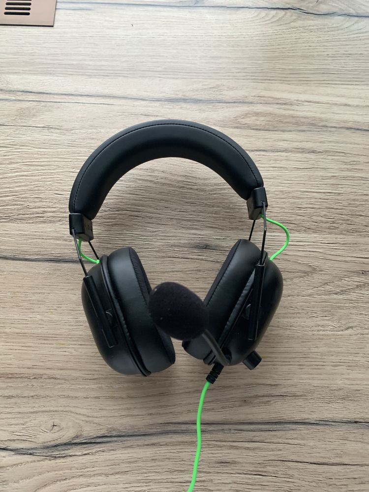 Продам наушники razer blackshark v2 x
