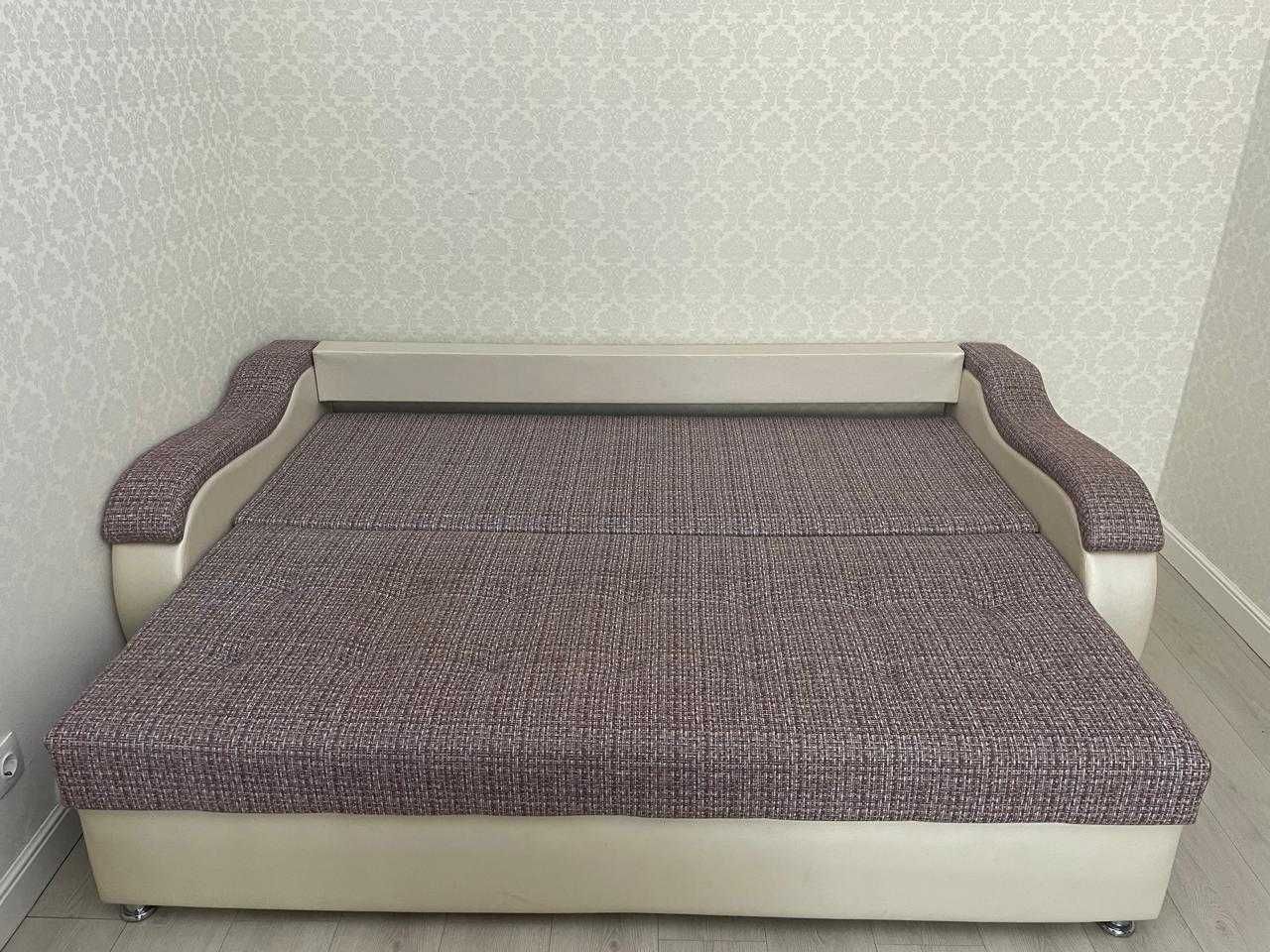 Диван (раскладывается)
