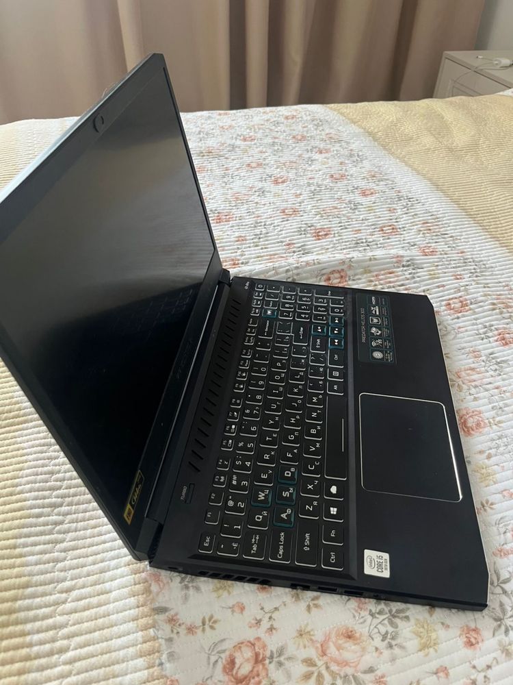 Ноутбук Acer Predator Helios 300