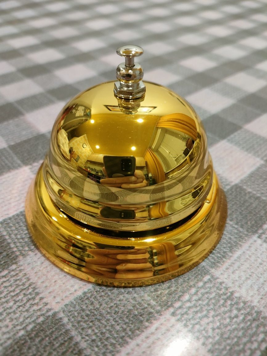 Продам звонок настольный механический!!!