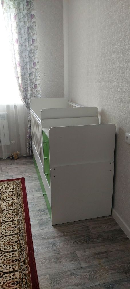 Продам манеж в отличном состоянии