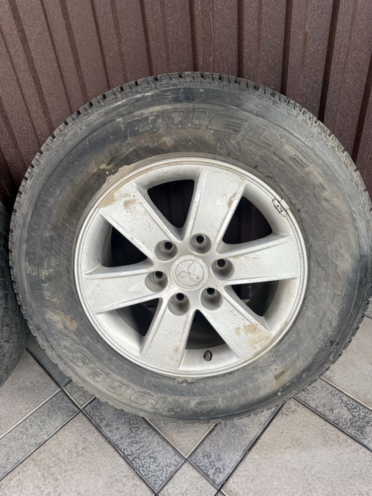 Диски на паджеро   В отличном состояние