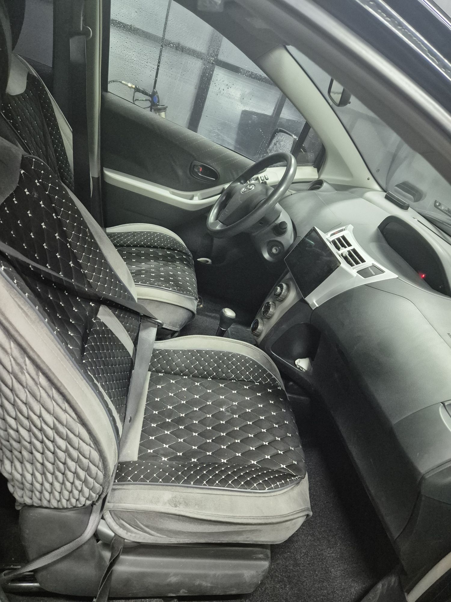 Toyota Yaris 2006