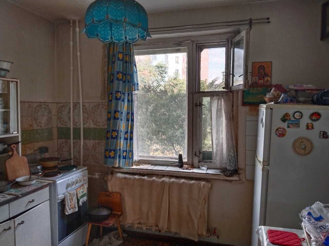 2-х ком у/п не угловая 3эт/10 в 8-мкр. помощь в ипотеке. торг