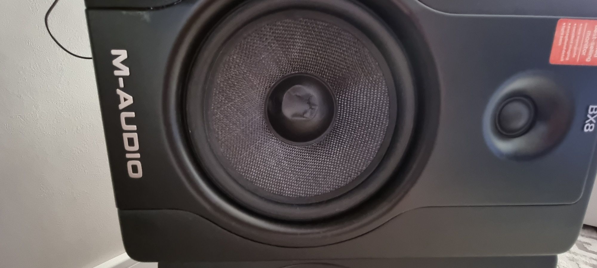 Срочно студийные мониторы M-audio BX8