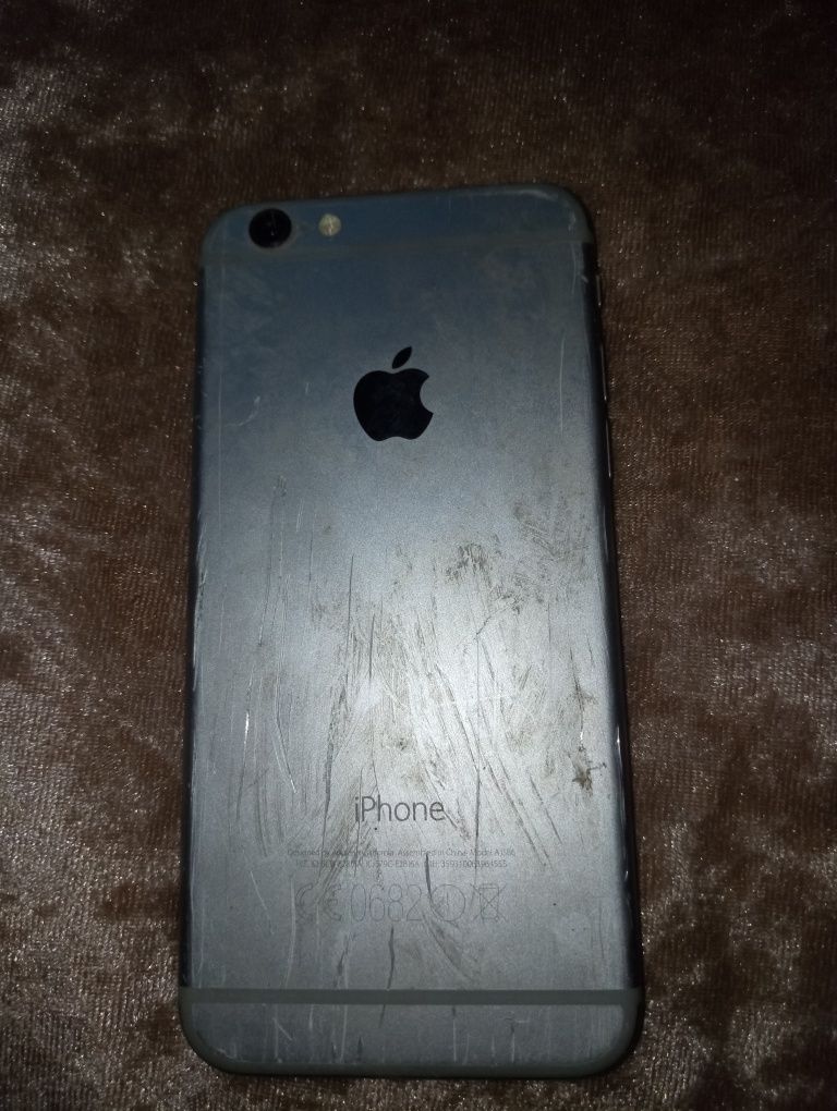 iPhone 6s (разбитый)