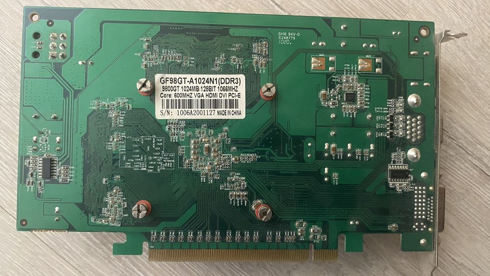 Видеокарта для компьютера (DDR-3)