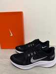 Беговые кроссовки Nike Quest 4