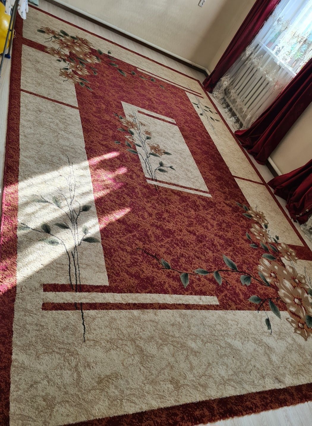 Ковры шерстяные,хорошего качества, толстошерстные