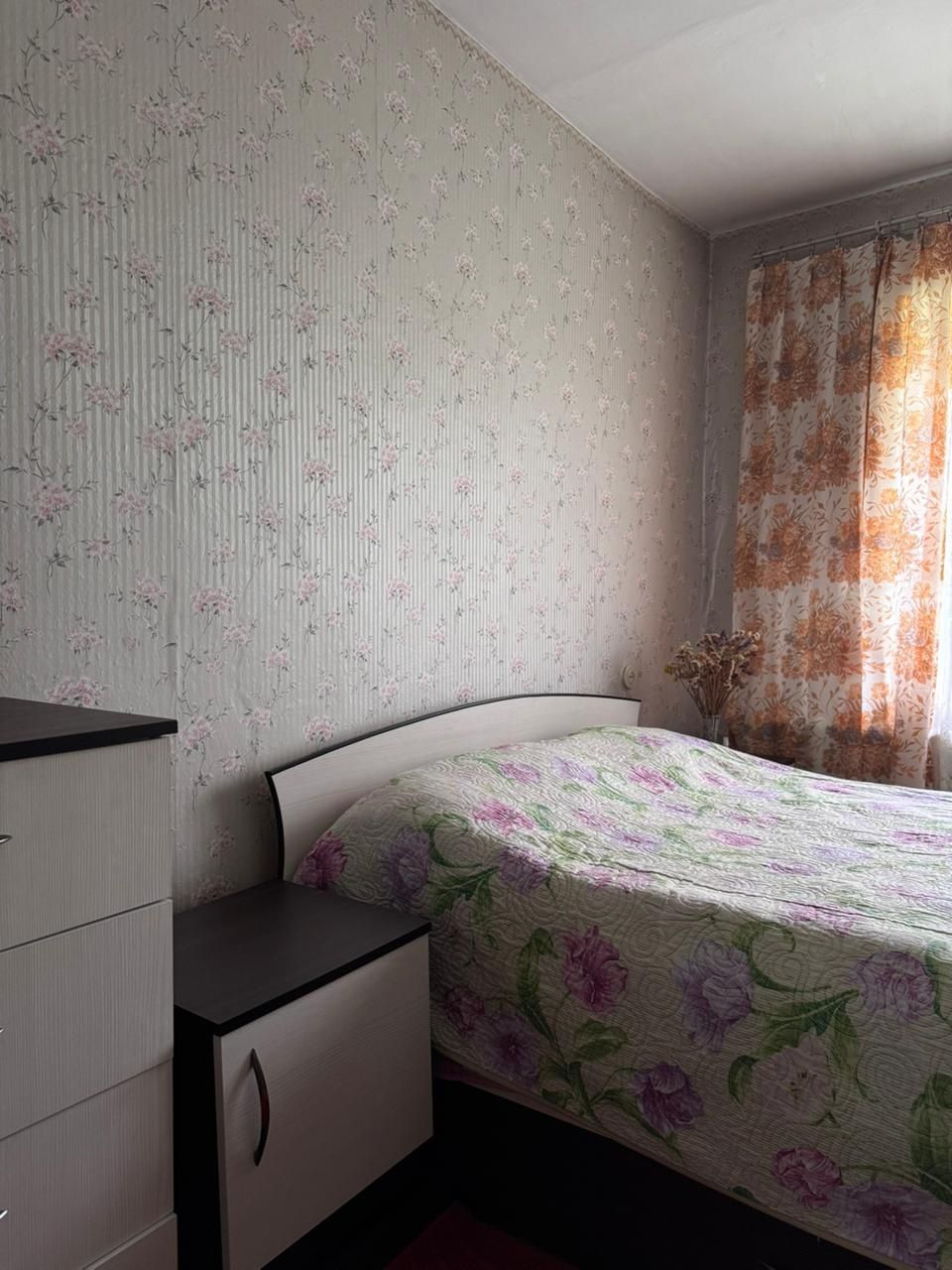 Продам квартиру в двух квартирном  доме в Серебрянске
