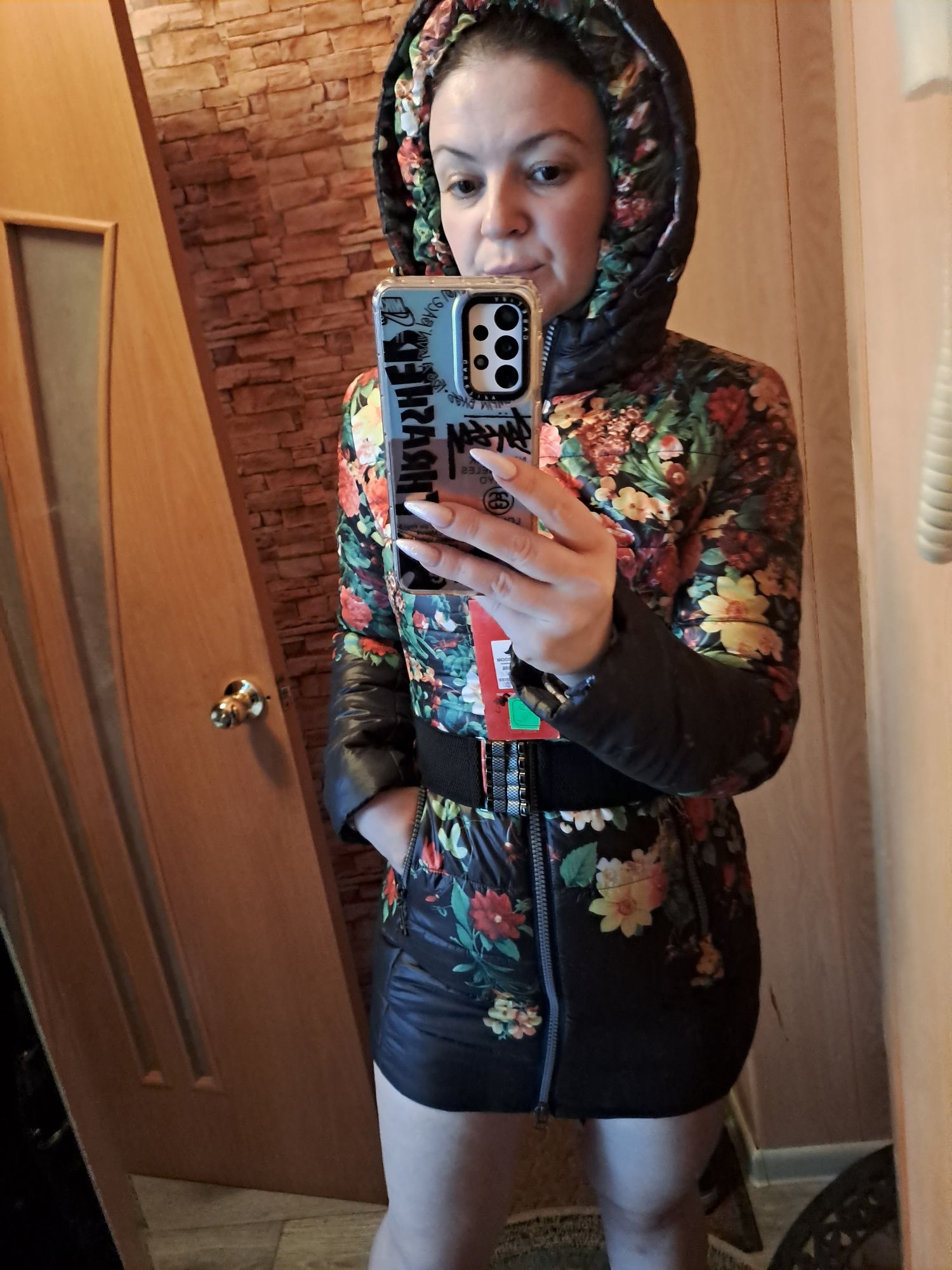Продам женские вещи весна осень