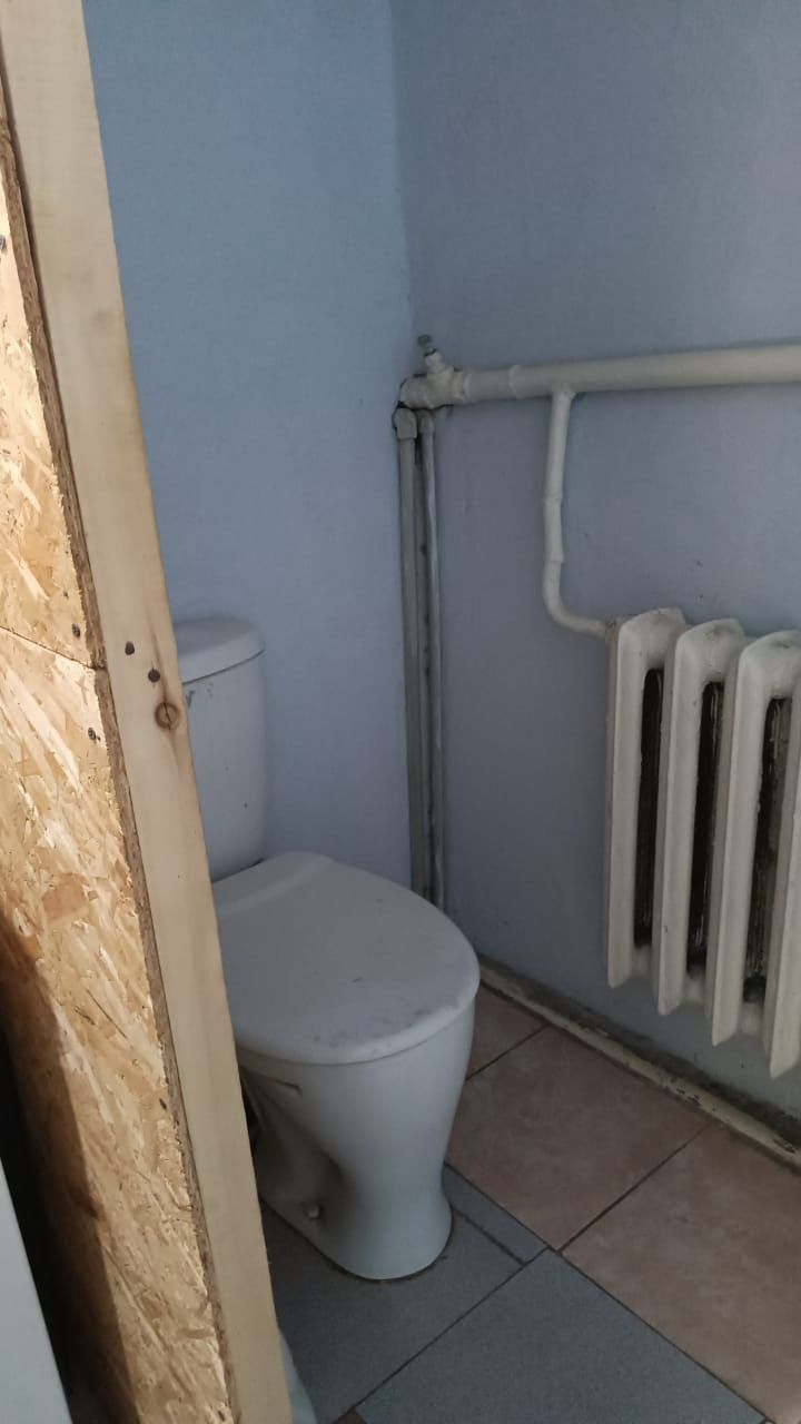 Продам 6-ти комнатный дом с большим огородом