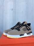 Кросс Air Jordan 4 Retro 09