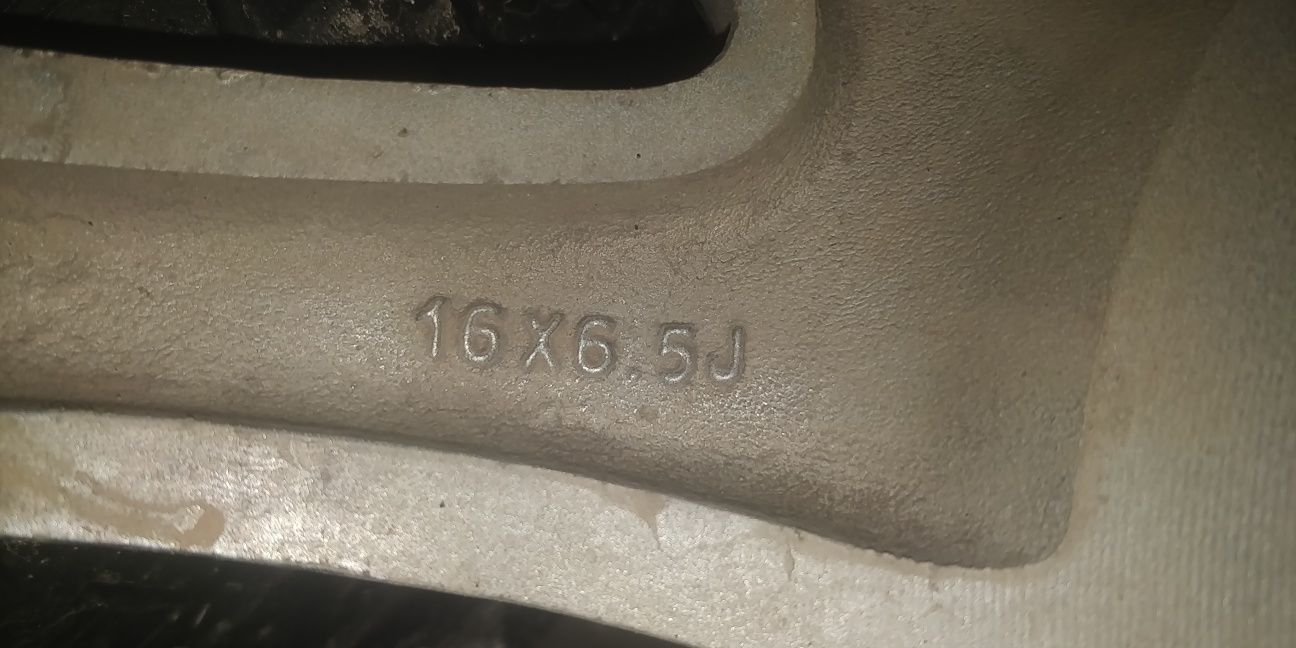 Диски Хонда r16 с резиной