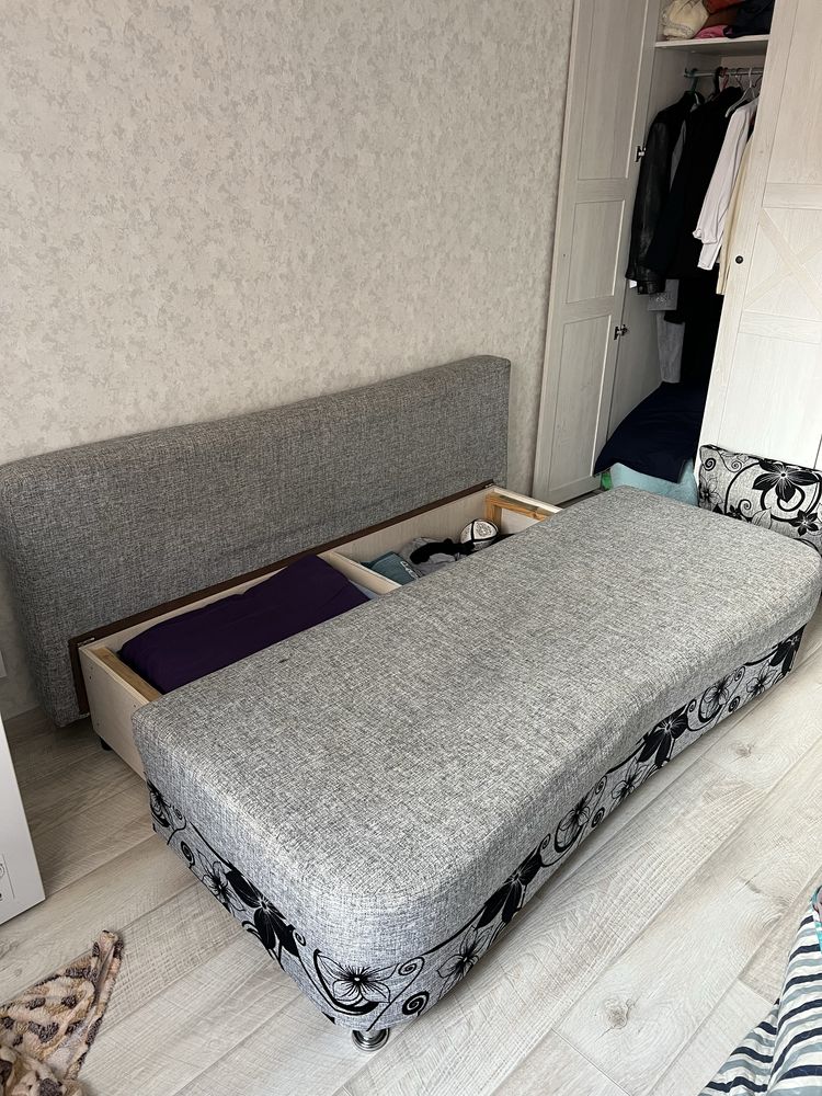 Диван продаже срочно