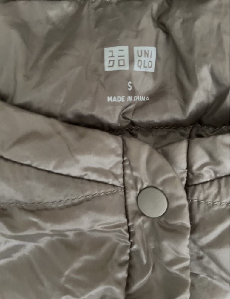 Продается новая жилетка Uniqlo