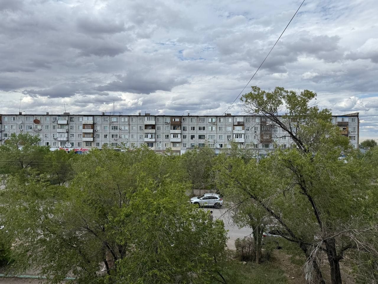 В Центре города продаётся 1 комнатная пр. Сатпаева 105 на 3 этаже