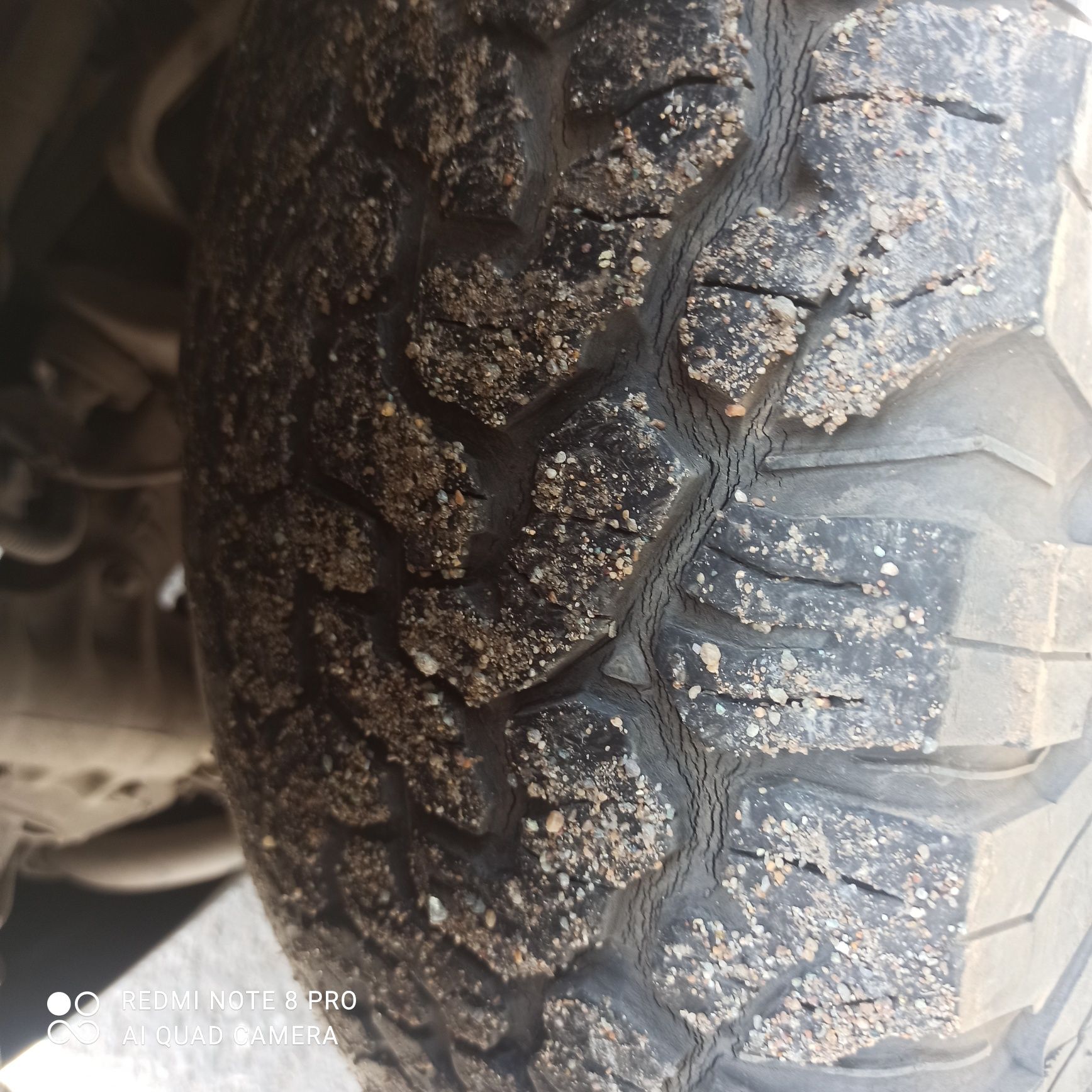 Продам шины  Bf Goodrich All terrain ko2. 265/70/16 2шт.