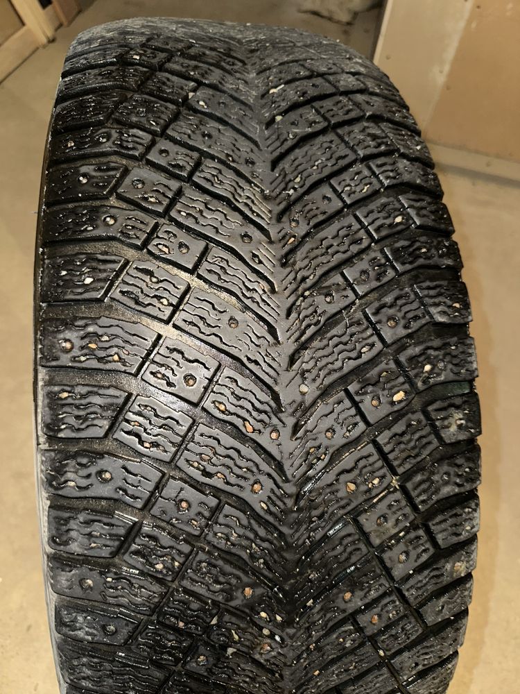 Продам зимний шины мишлен комплект 4 шт 285/60/18
