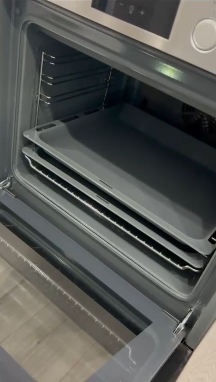 продам Кухонную плиту Bosch, цвет серый
