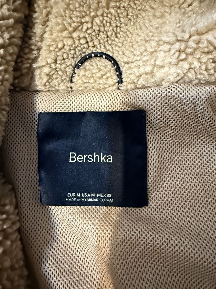 Кофта Тэдди Bershka