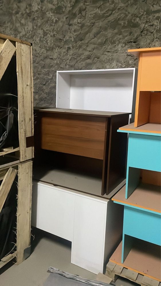 Продам парты и стулья