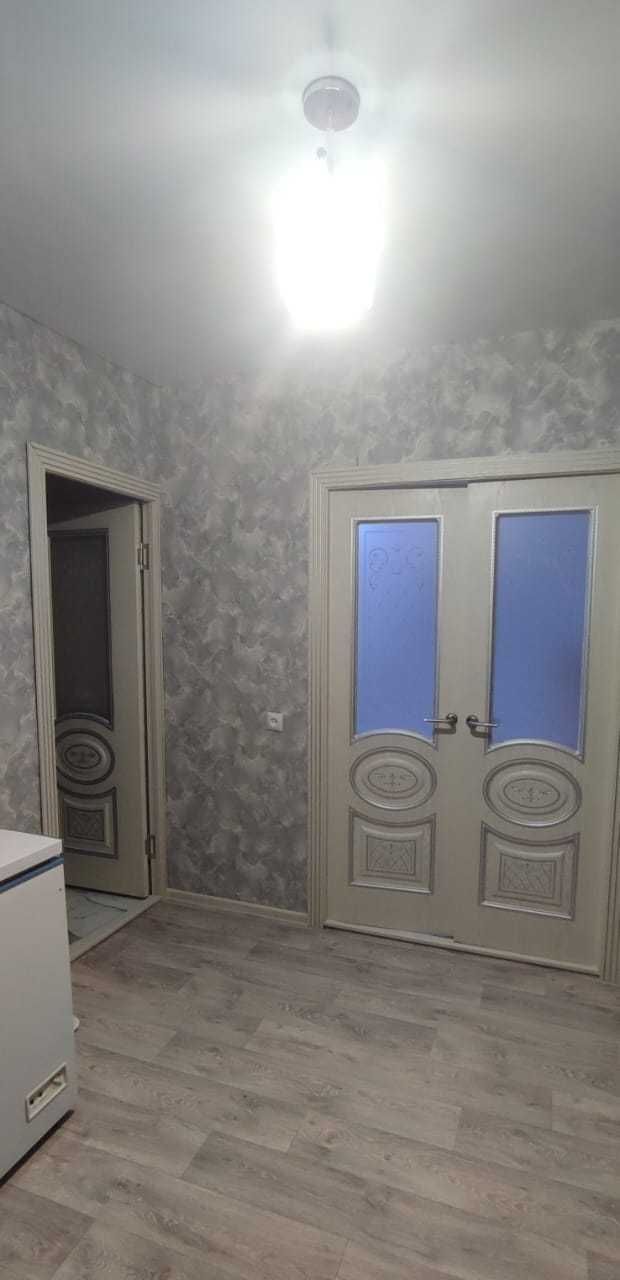 Срочно продам 4-х комнатную квартиру в мкр. Дружба