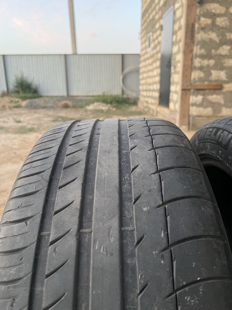275/45/19 Michelin 2 шт