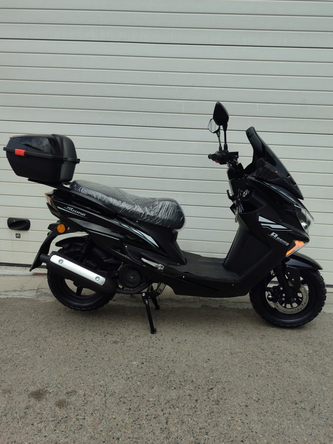 Yamaha NmaX ,Maxi M10,M8 Новые скутеры, мопеды ПО САМЫМ НИЗКИМ ЦЕНАМ!