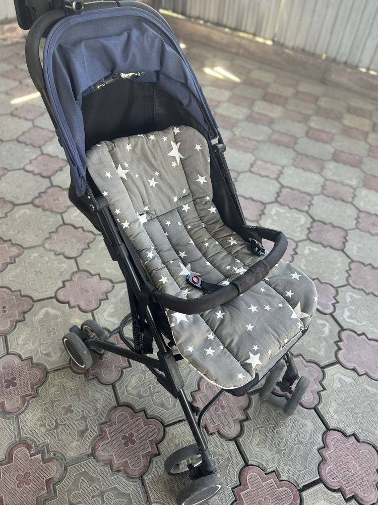 ПРОДАМ Коляску в хорошом состояние