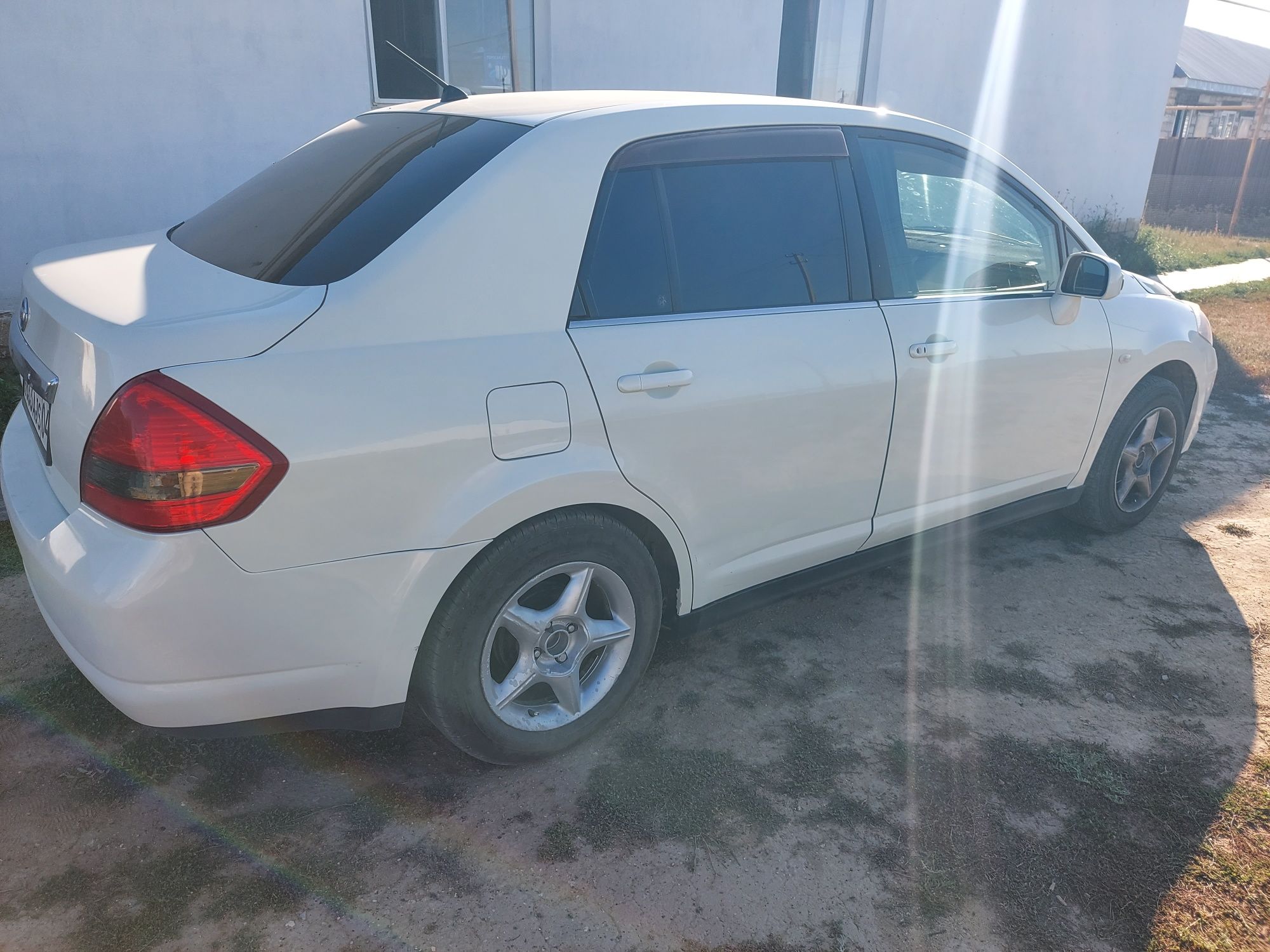 2007-жылғы, ниссан тиида.  Газ-бензин. Автомат.