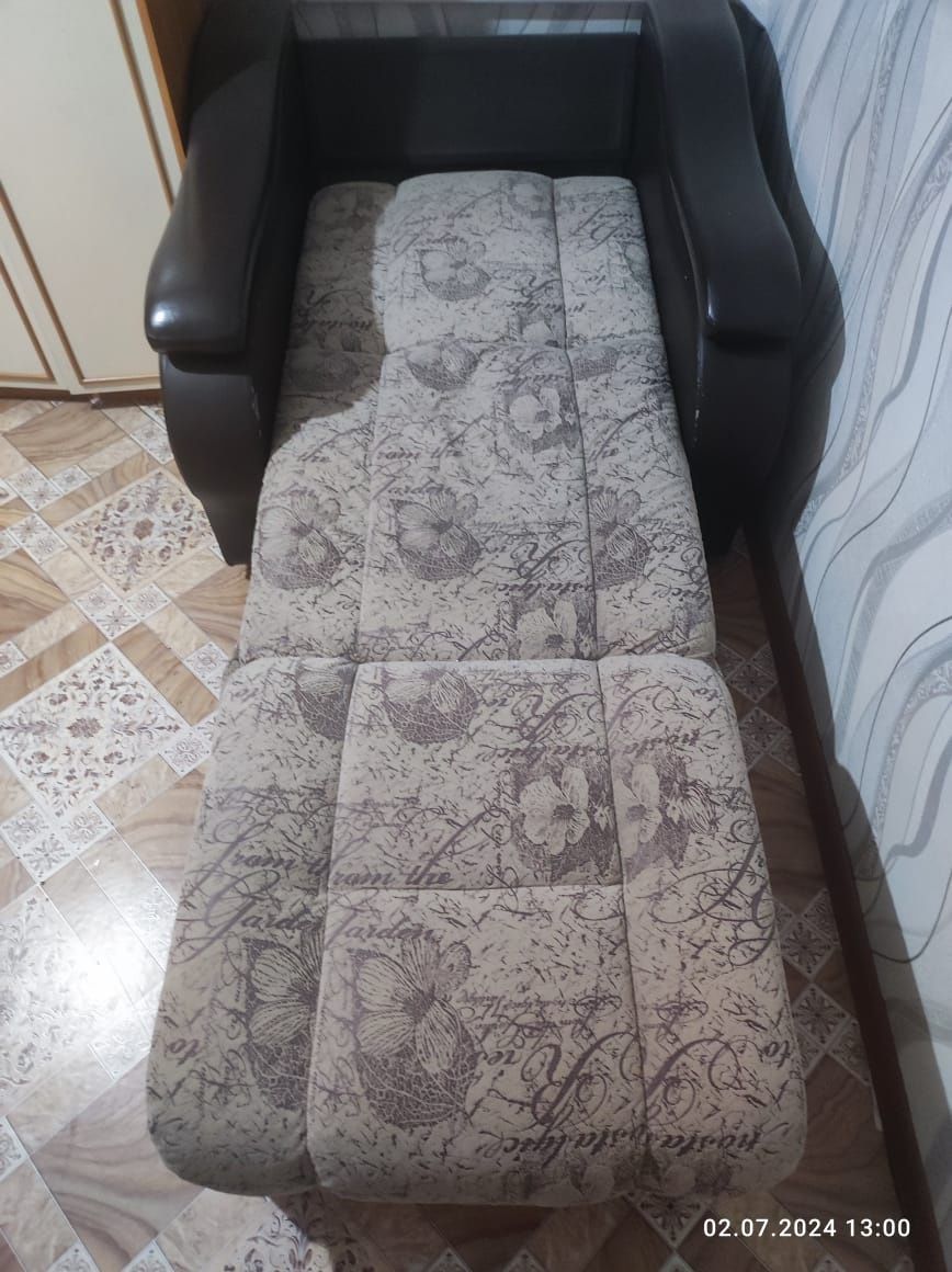 Кресло кровать продам
