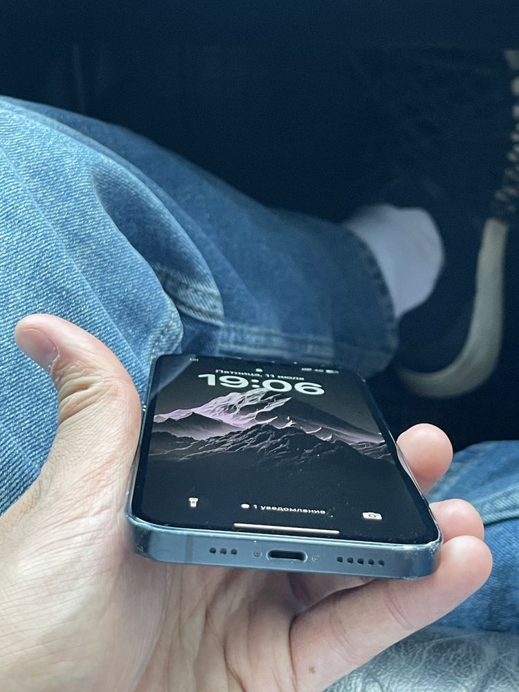 Iphone 13, 128 гб 87% батарея(своя) коробка есть