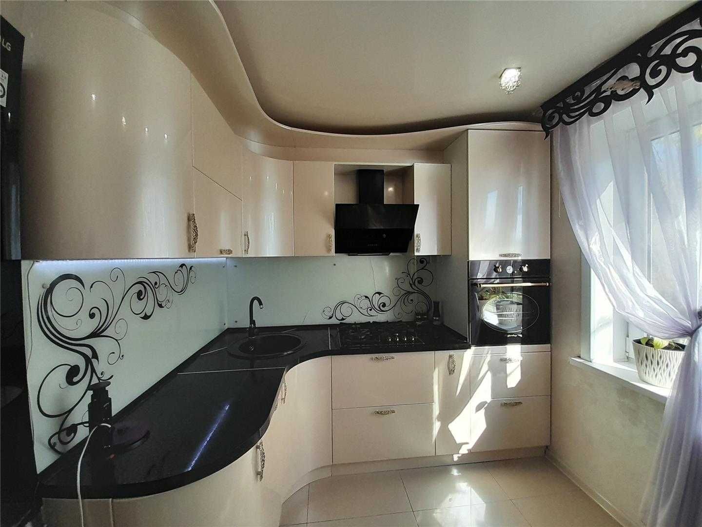 Продам или обмен на 3 комн 
2 комн улучшенную квартиру
