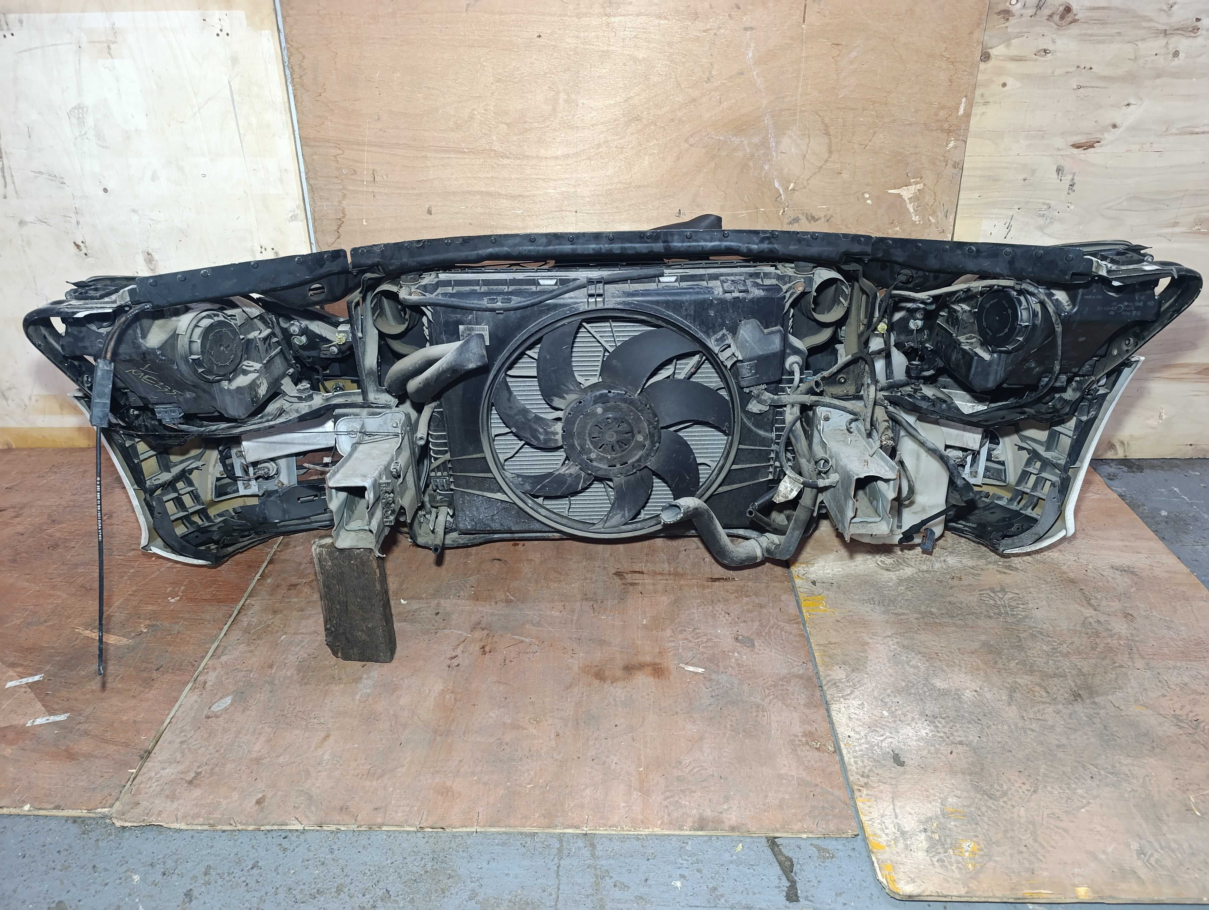 Ноускат Mercedes R-class W251 Дорест 05-10г Мерседес R класс 251 морда
