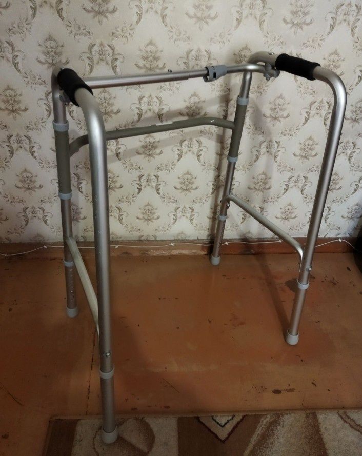 Ходунок для взрослых