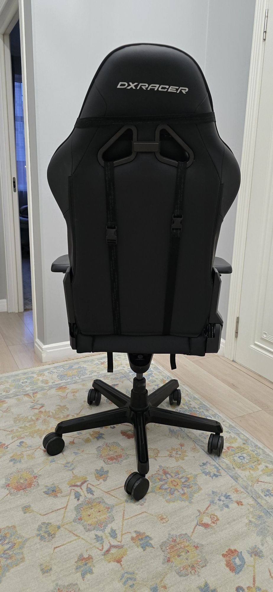 Компьютерное кресло DXRacer Gladiator
