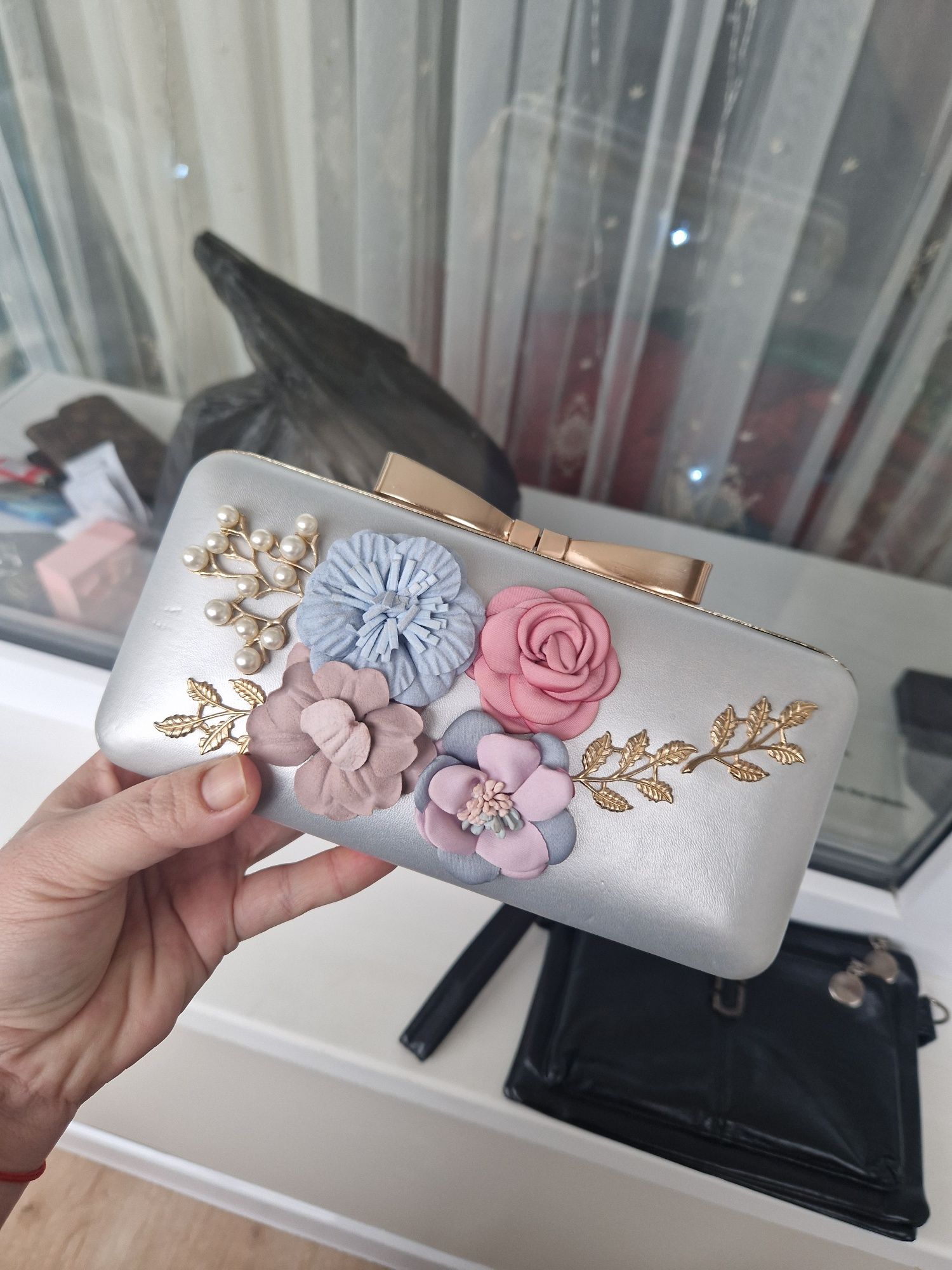 Сумки и кошельки