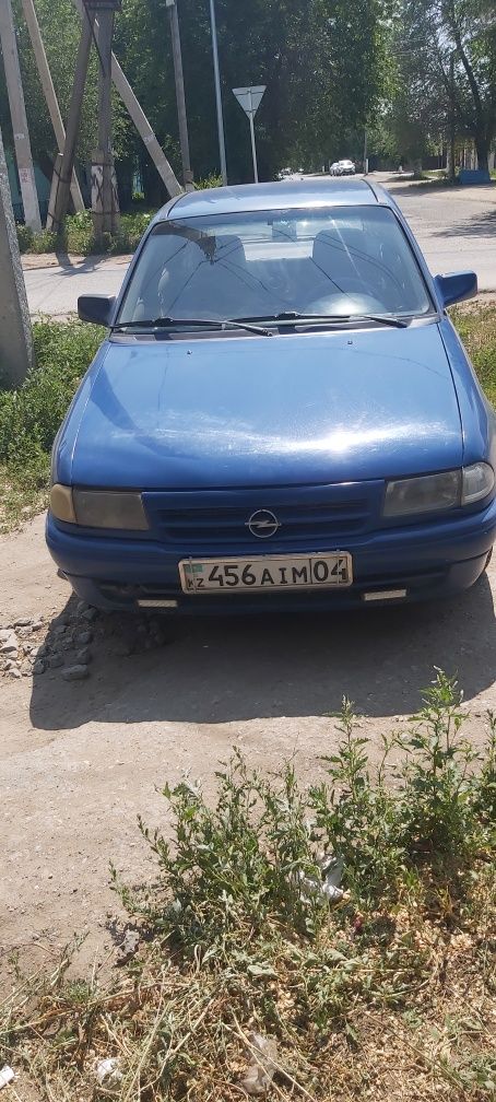 Продам Опель астра ф 1993-го 1.6