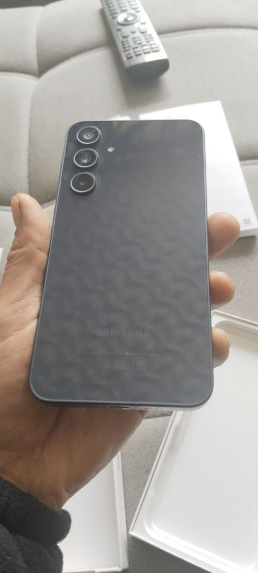 Samsung galaxy A35i