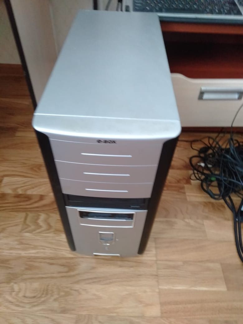 Продам компьютер