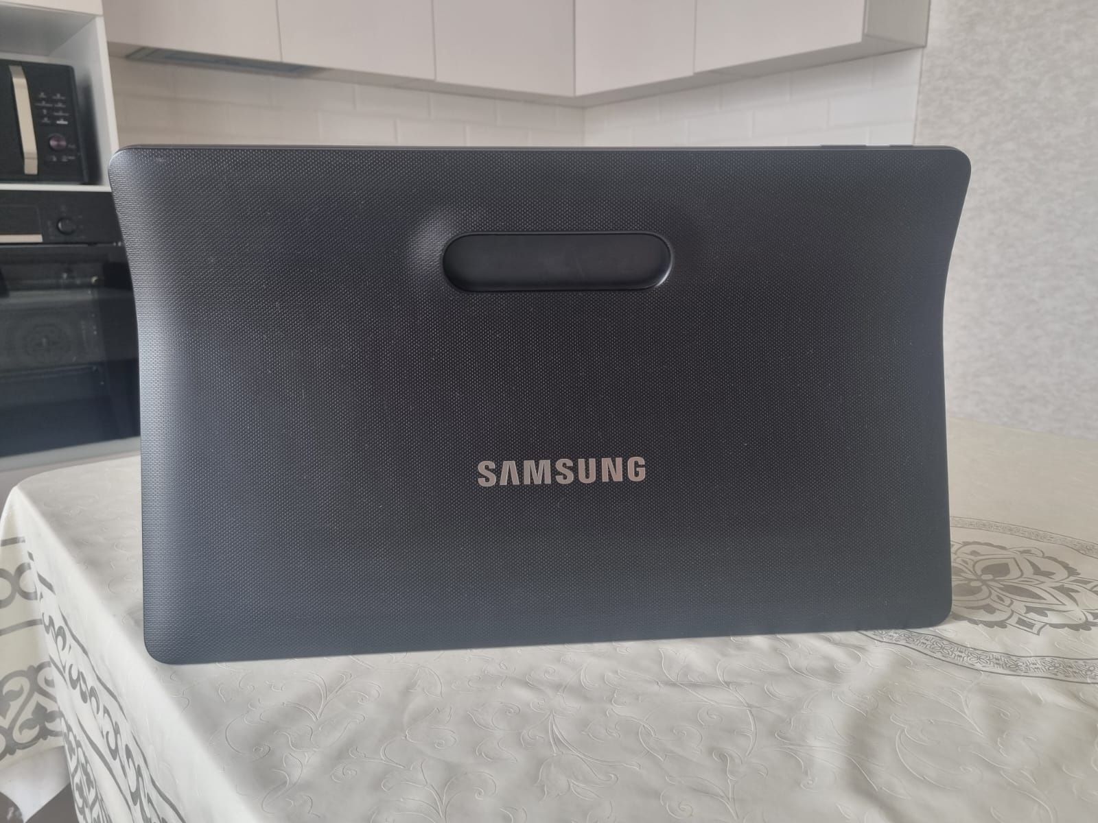 Продам планшет Samsung Galaxy View 18,4"