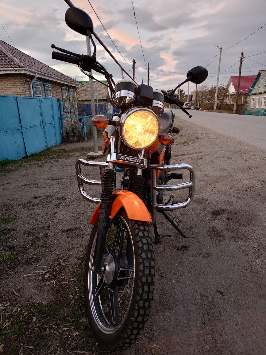 Продам мотоцикл Racer