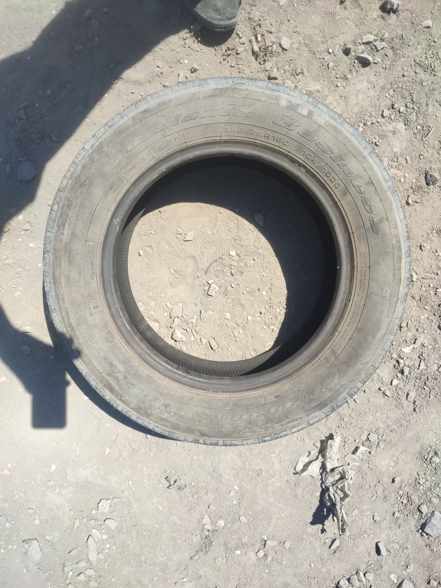Шина безкамерка размер 185/75 R16c