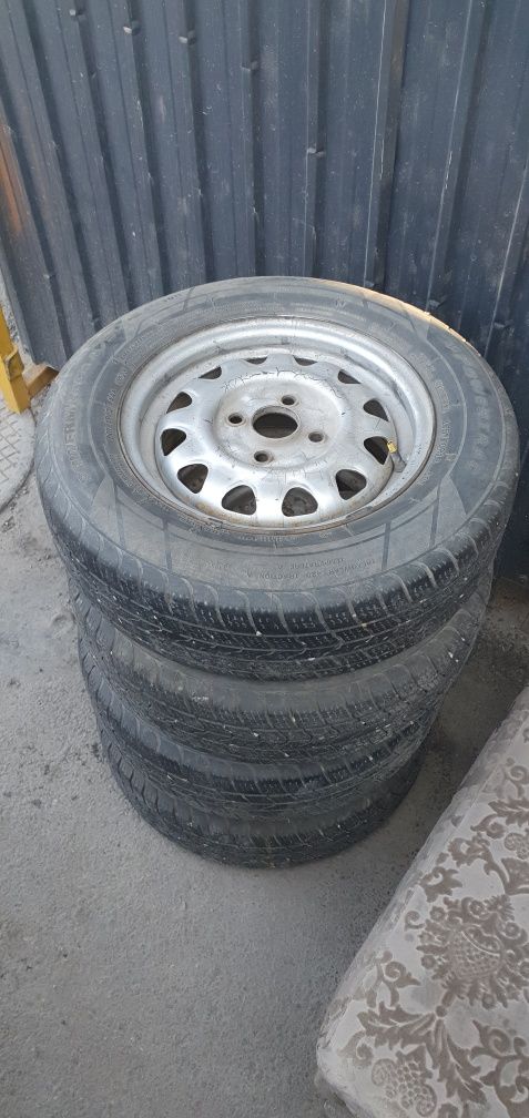 Продам шины и диск комплект